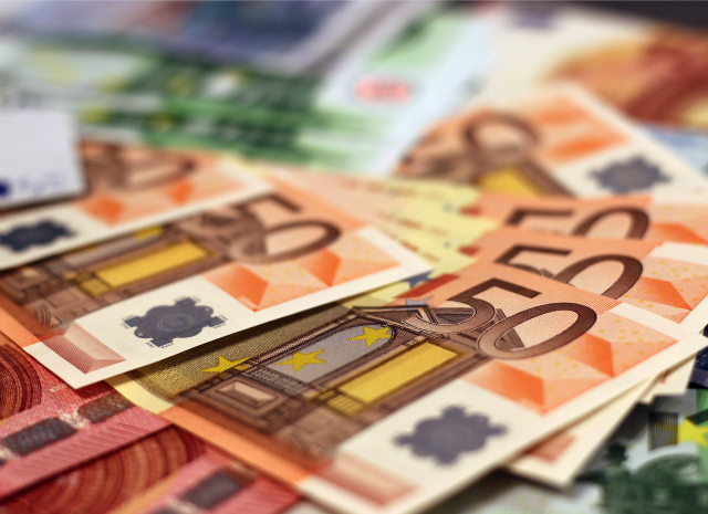 Frankwatching's tweet image. 4 redenen om online juist geen psychologische prijzen te hanteren frankwatching.com/archive/2016/0… door @CopyFrans