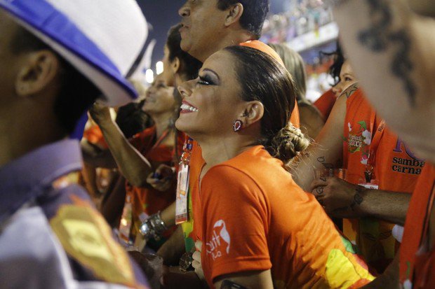 ismerey's tweet image. Viviane é ícone do carnaval do RJ. Gracyanne é o último centauro vivo! #Globeleza #Carnaval