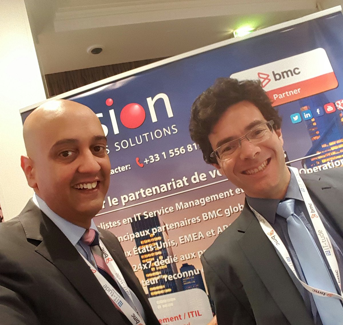 rajjandu's tweet photo. #bmcexchange #paris #standselfie @Fusion_ITSM @BMCSoftware #Remedy9 #BMC #MyIT #servicedesk  #itsm #thebestpartner https://t.co/mdb454Lrlt