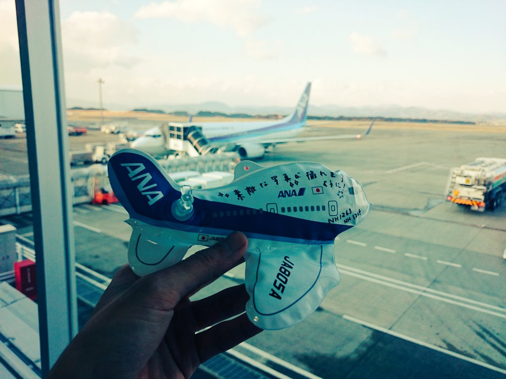 S_Yaggy's tweet photo. 静岡に帰ってきました(^^)
CAさんに戴いたこれは宝物...いや､いい写真を撮るための御守りです✨ https://t.co/2Az2SElZgG