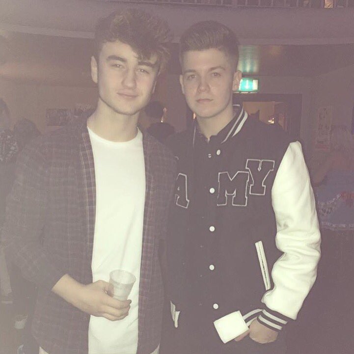 CamyClothing's tweet photo. #CamyRepost from @jamiemillmusic wearing our leather varsity jacket available online https://t.co/n6T40a7ijj #O2P https://t.co/ERi5PWRPdJ