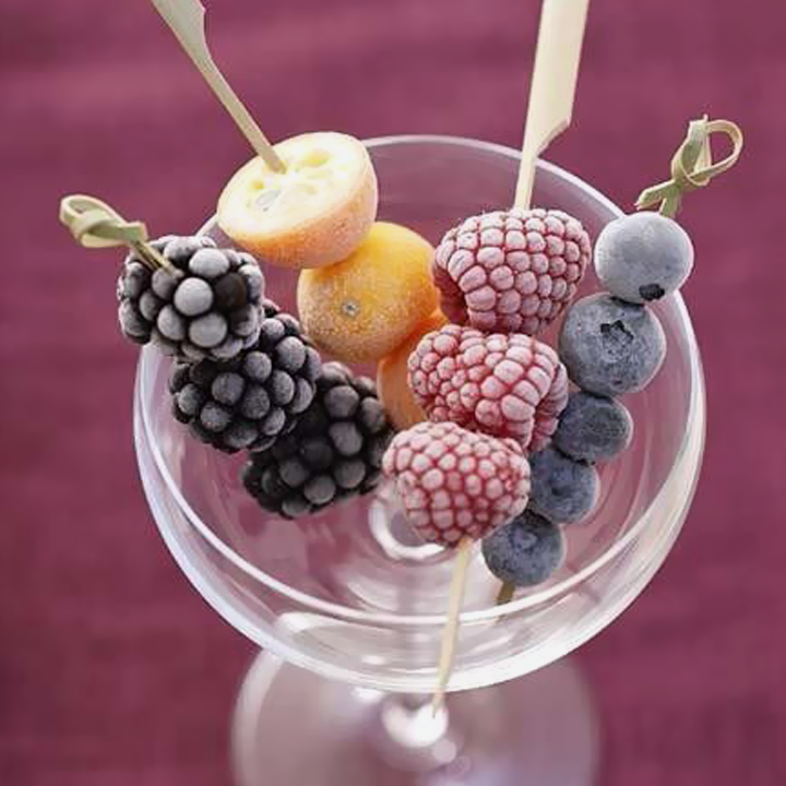 CiaoCocktail's tweet photo. When it’s so hot outside, it’s the simple things in life that give you pleasure. Like...DESSERT! https://t.co/IQhNj6JPjy
