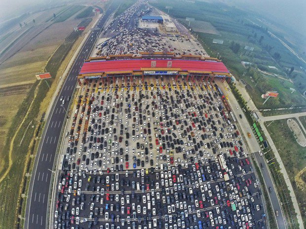 50-lane #traffic jam in #China. A reminder why #ebikes are a great #commuter option. news.eBikeWire.com