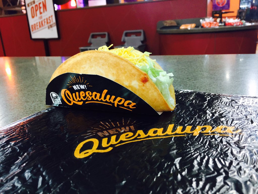 BeauDoughertyHD's tweet photo. When you're the Manager at @tacobell and you've already tried the Quesalupa a long time ago. @LEGIQN #Quesalupa https://t.co/LUct6Ue4U3