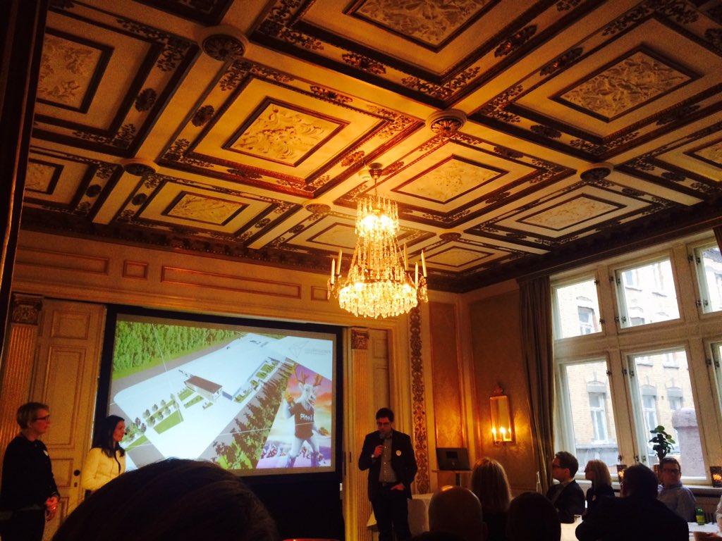 ArcticGameLab's tweet image. At the breakfast meeting with the "Luleå region" in Stockholm. Great atomsphere in the room.