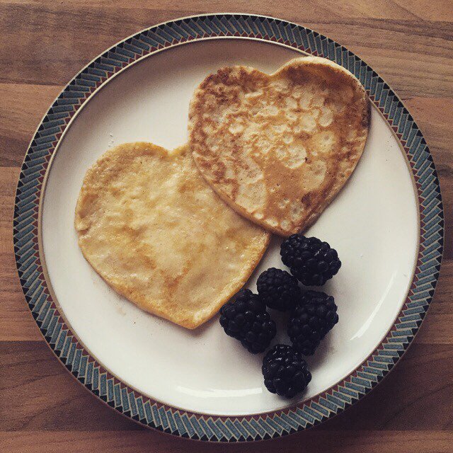 UK_SIC's tweet photo. As its #PancakeDay &amp; #SaferInternetDay we created this #❤️ filled breakfast! #shareaheart #SID2016 https://t.co/IsXhljCQIb