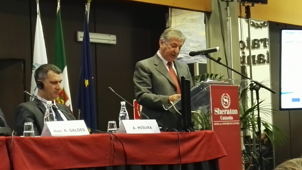 ifsua_community's tweet photo. @KarmenuVella Some fish species are close to extinction in the Mediterranean. #HighLevelSeminar https://t.co/YqlffOmR9c