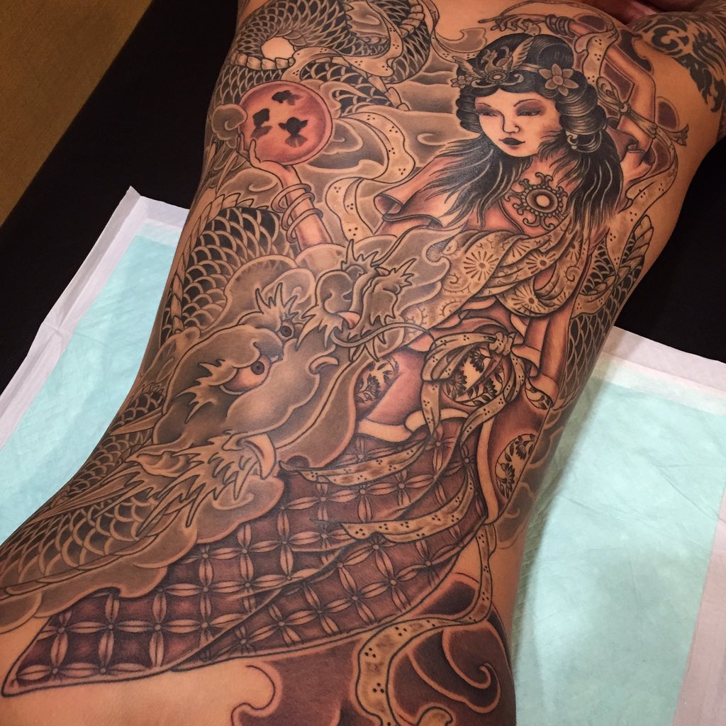 horibun06's tweet photo. #tattoo#wabori#irezumi#japanesetattoo#タトゥー#刺青#和彫り https://t.co/WVfSuZERi1