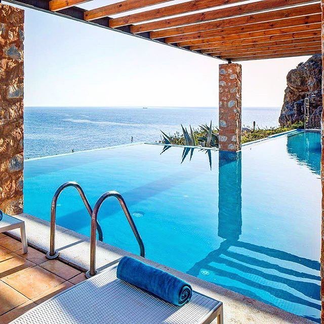 Repost from <a href="/elafonisivillas/">Elafonisi Villas</a> - how stunning is this place?! #elafonisi #digitalnomads #travel #luxury #wanderlust #…