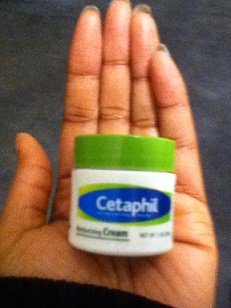 cecethree's tweet photo. @Influenster This @cetaphilus cream is a great moisturizer for very dry skin during the winter #Cheerphil #sponsored https://t.co/uh5DN4BkvQ
