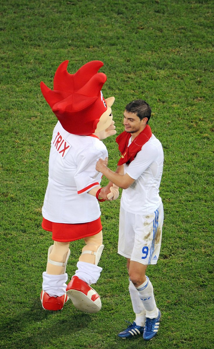 Super Victor Joyeux Anniversaire A Angelo Charisteas Heros Grec De L Euro04 Lerendezvous T Co Rfcsk6efkp