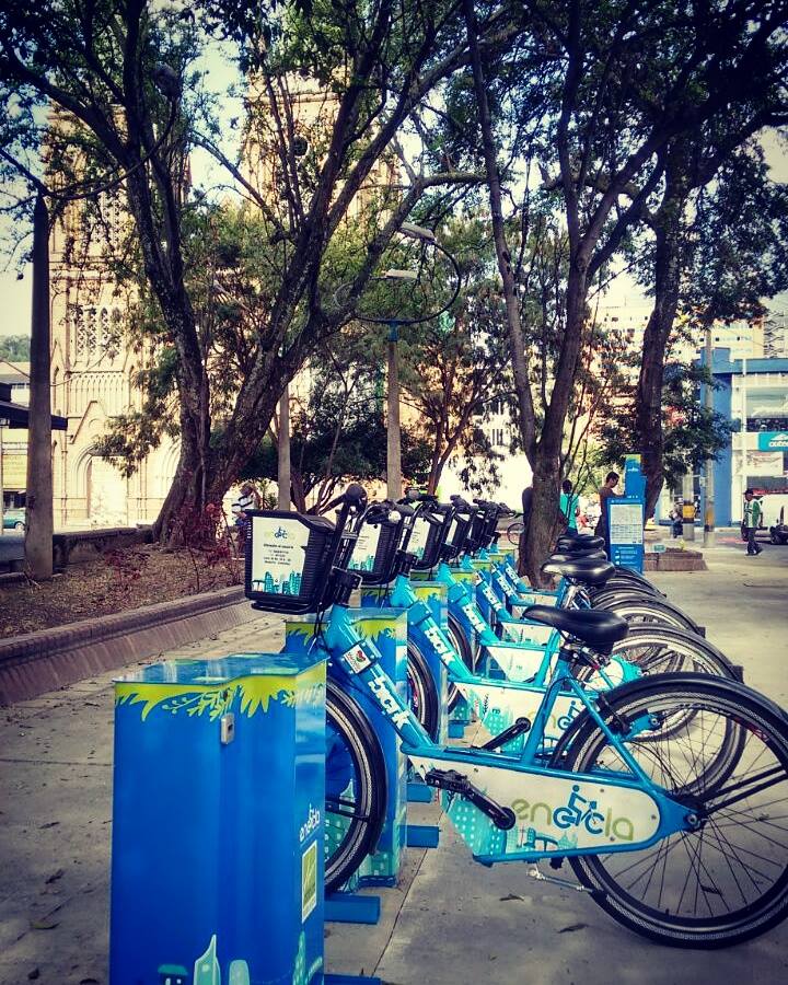 EnCicla's tweet photo. ¡Unirse al cambio es muy fácil! #CuidemosNuestroTerritorio haciendo parte de #EnCicla https://t.co/ndNK8nHA5d