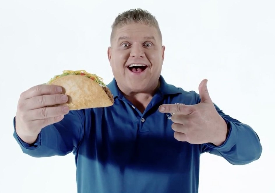 Adweek's tweet photo. .@TacoBell made 5 really fun local media buys during #SB50. https://t.co/DNR33EIdLp https://t.co/3EnKuTB8hD