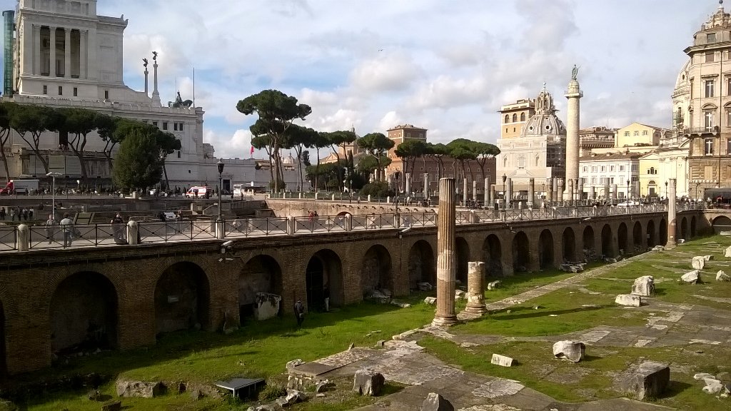 #gartiguida é nel cuore di #romamedievale: via Alessandrina a #Roma #foriimperiali