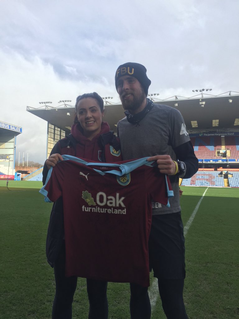 Running4CF tweet media