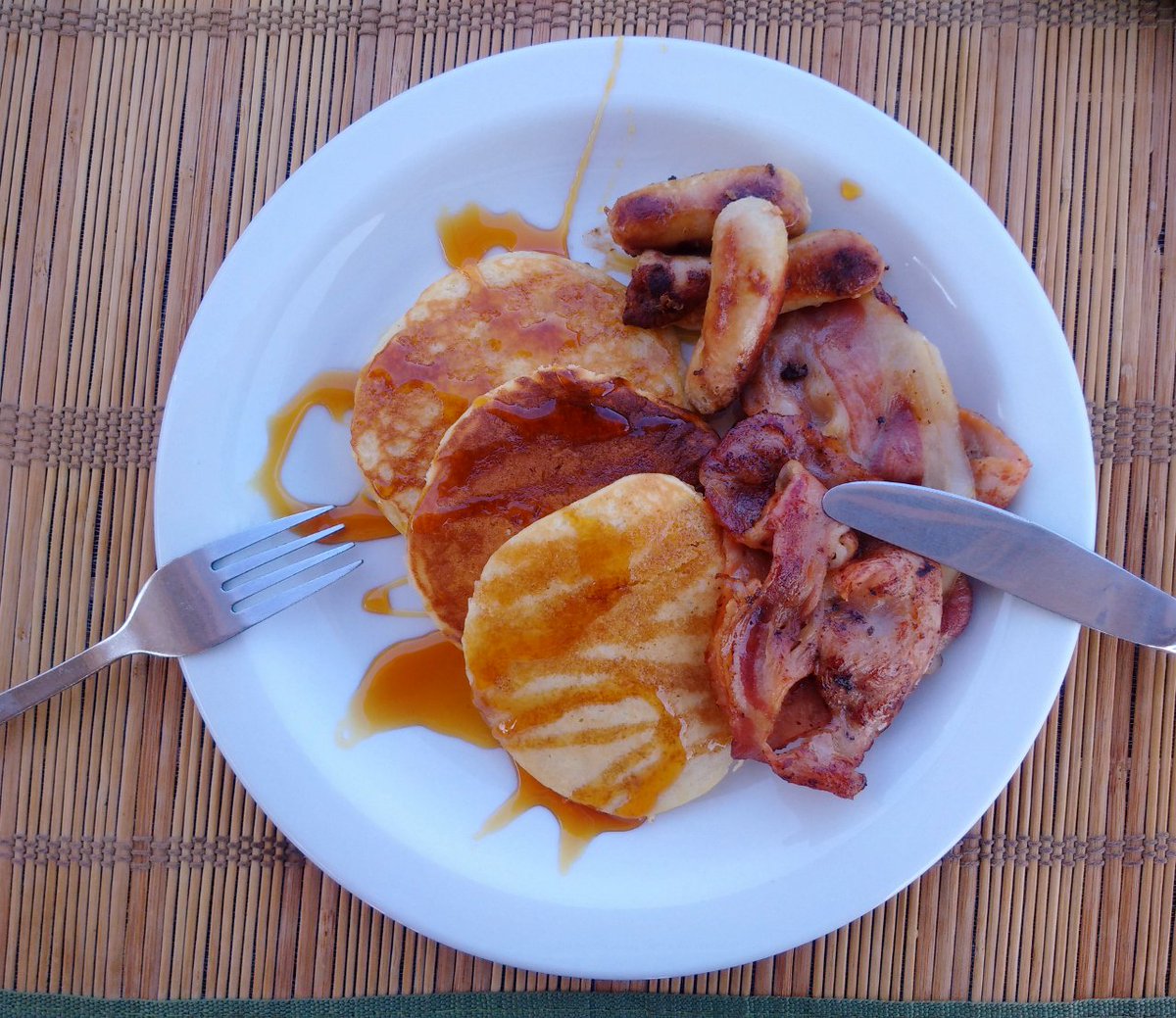 Go2Africa's tweet photo. After ballooning https://t.co/inoFpcMa1l with @Harrops_Balloon, every day is #PancakeDay! #TravelTuesday #breakfast https://t.co/gO4RlxQsTn