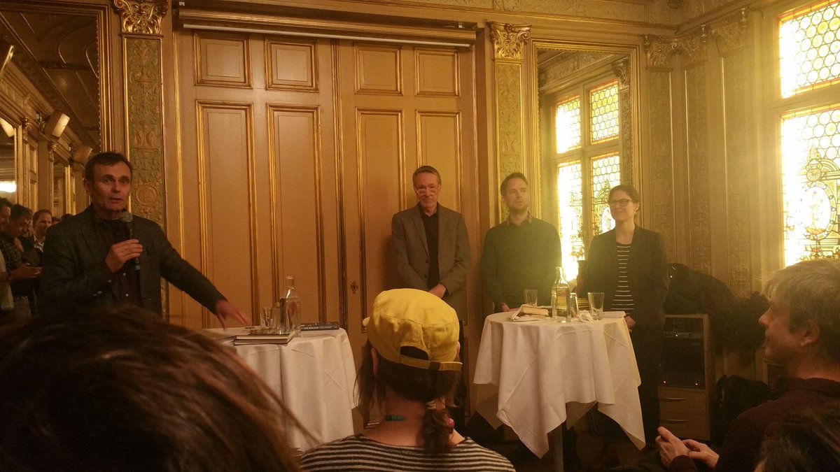 We Effect på plats när den viktiga frågan "Maten och moralen" diskuteras. #skafferiet <a href="/weeffect/">We Effect</a>