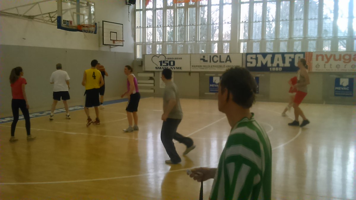 NymEINGA's tweet photo. Zajlik a #Sportnap :) https://t.co/imckil0CeF
