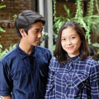Nanad (@chocosyip) on Twitter photo Daa aku mah apa atuuu.. cuma daun ijo yg di belakang eh diblrin lagi ama mereka😅😅 <a href="/iqbaale/">iqbaal ramadhan</a> succes my brader😅 Daa aku mah apa atuuu.. cuma daun ijo yg di belakang eh diblrin lagi ama mereka😅😅 <a href="/iqbaale/">iqbaal ramadhan</a> succes my brader😅