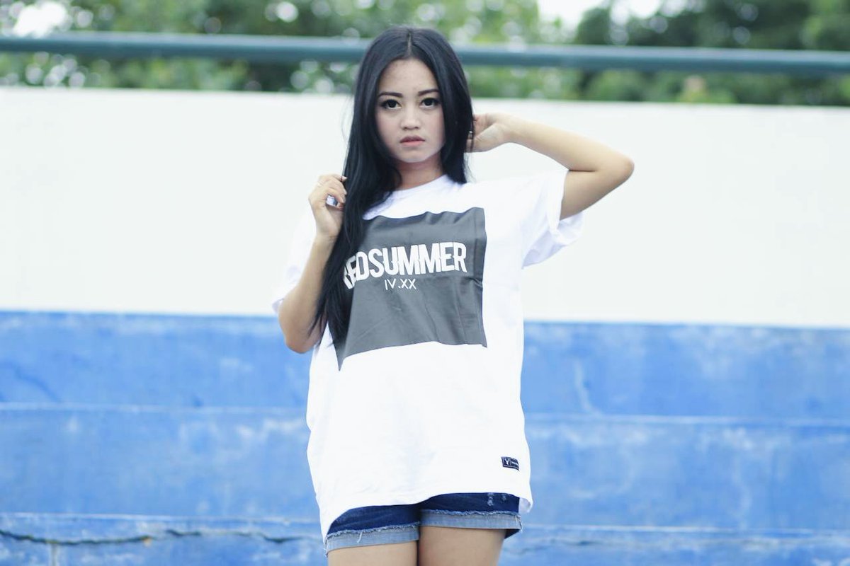 SlurpInside's tweet photo. Ts Redsummer: logoswhite , idr 100k BBM: 7D18F048 #Redsummer #rdsmr #localbrand #CLOTHING https://t.co/aIwQMjSpIo
