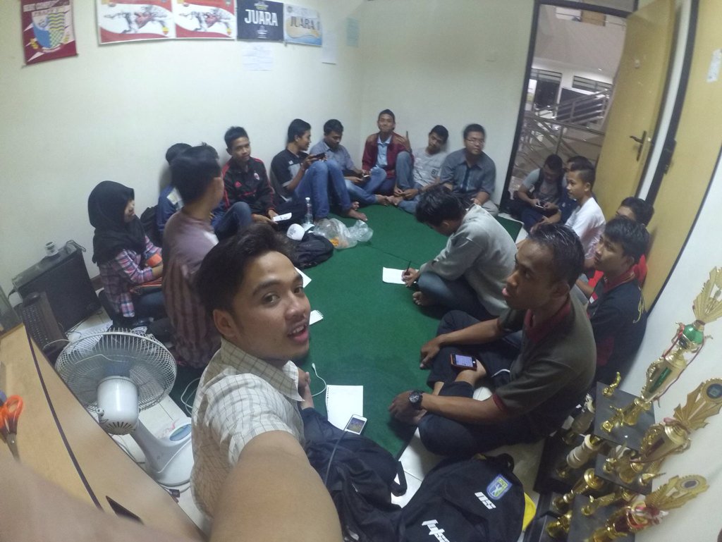 Temu perdana nih ;;)