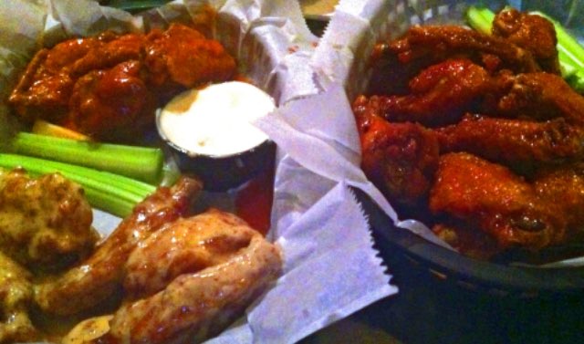 origin_thetorch's tweet photo. Welcome 🔙 Origin! It's time for wing night Thursday at Chicago's at 7️⃣! Be there or be ◼️ #missedyouguys https://t.co/RDbf0ShydI