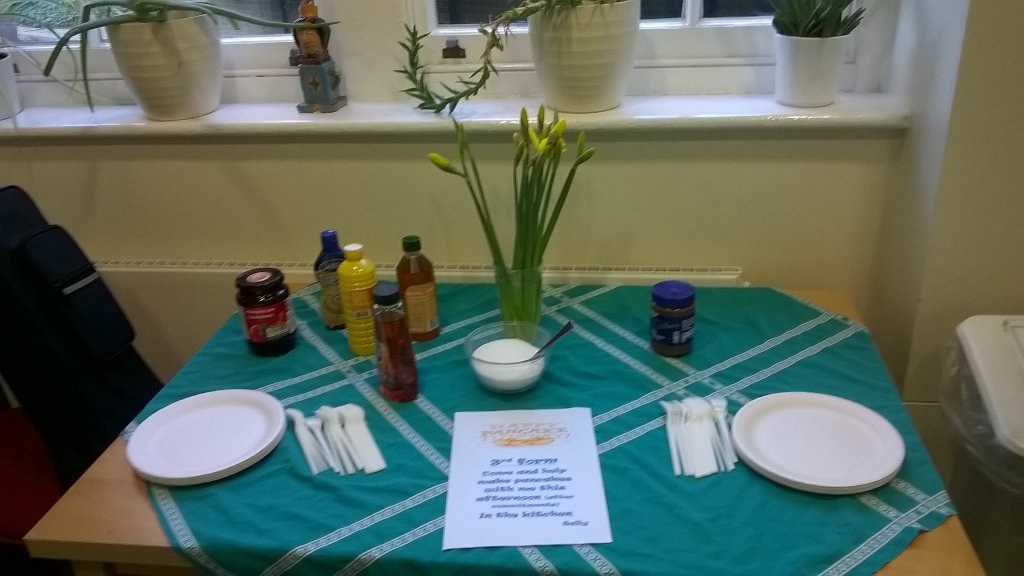 HousePicton's tweet photo. Inter house relays followed by 3rd Form pancake making with Sally. https://t.co/MhmTzqM9Fs