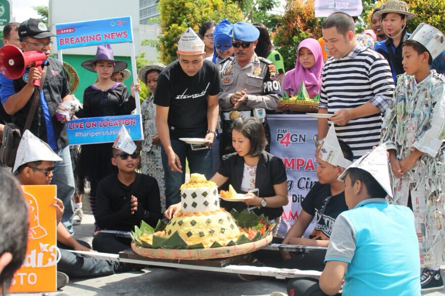 Kpd seluruh awak media semoga tetap lancar dlm tugasnya &amp; ikut mengkampanyekan ANTI NARKOBA. #HariPersNasional