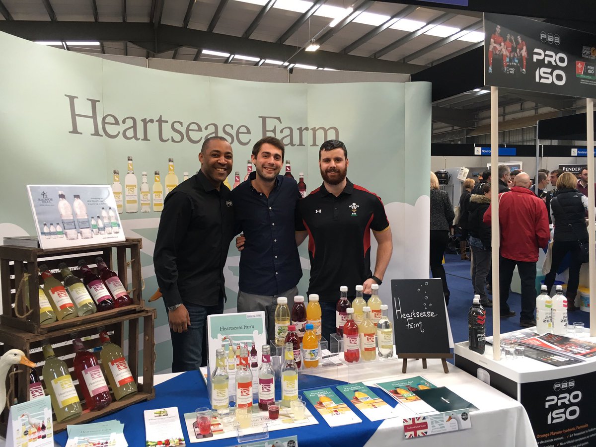 Radnorhills's tweet photo. @castellhowell show in full swing come see us &amp; @campbelldarren to chat about our drinks #Proiso #HeartseaseFarm https://t.co/HrAfPIDsof