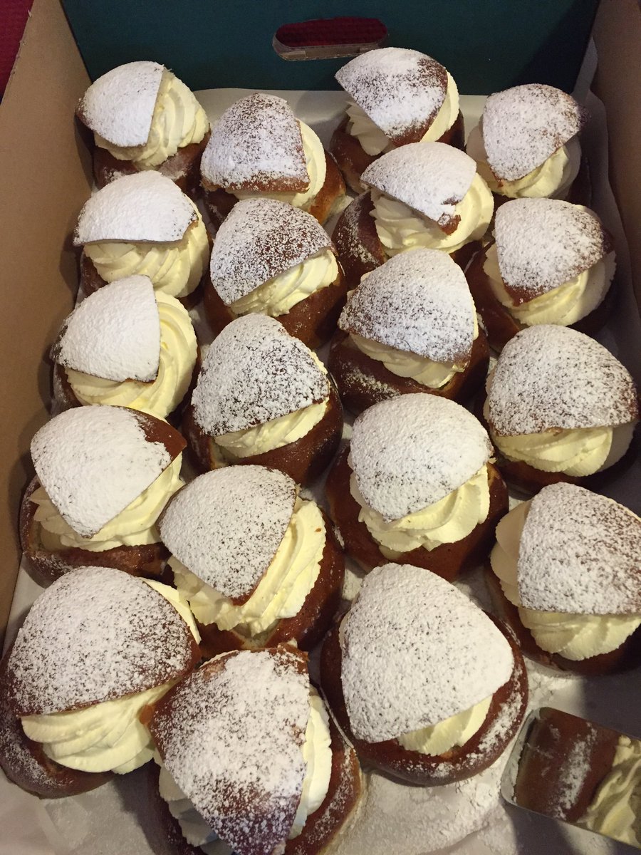 HiralDeviC's tweet photo. #semladay today! Yummy in my tummy! https://t.co/2XeSDPVCIC