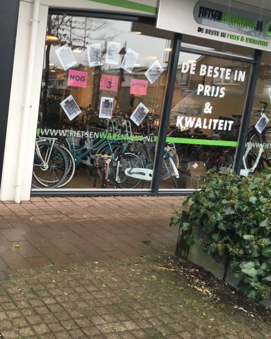 Het aftellen is begonnen. Vrijdag 13.00u. opent de pop-up winkel in de Herenstraat #Voorhout.