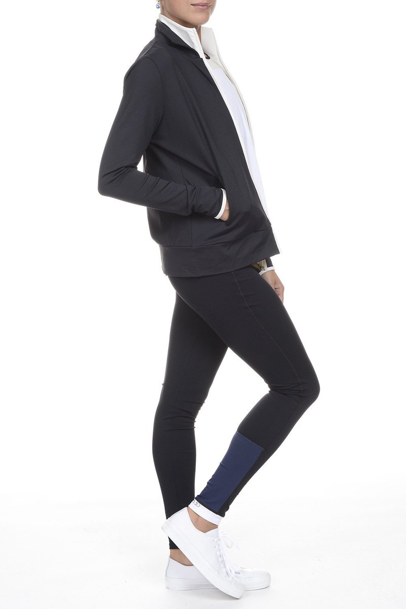 b30_active's tweet photo. The coolest track jacket in town — now available at 50% off!
https://t.co/rIuRIv6OpS https://t.co/ZVdsI5mOS4