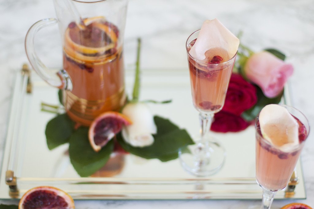 RealFoodHonest's tweet image. The perfect cocktail for your Valentine’s/Galentine’s/Single Awareness Day! Happy drinking! #roséallday
