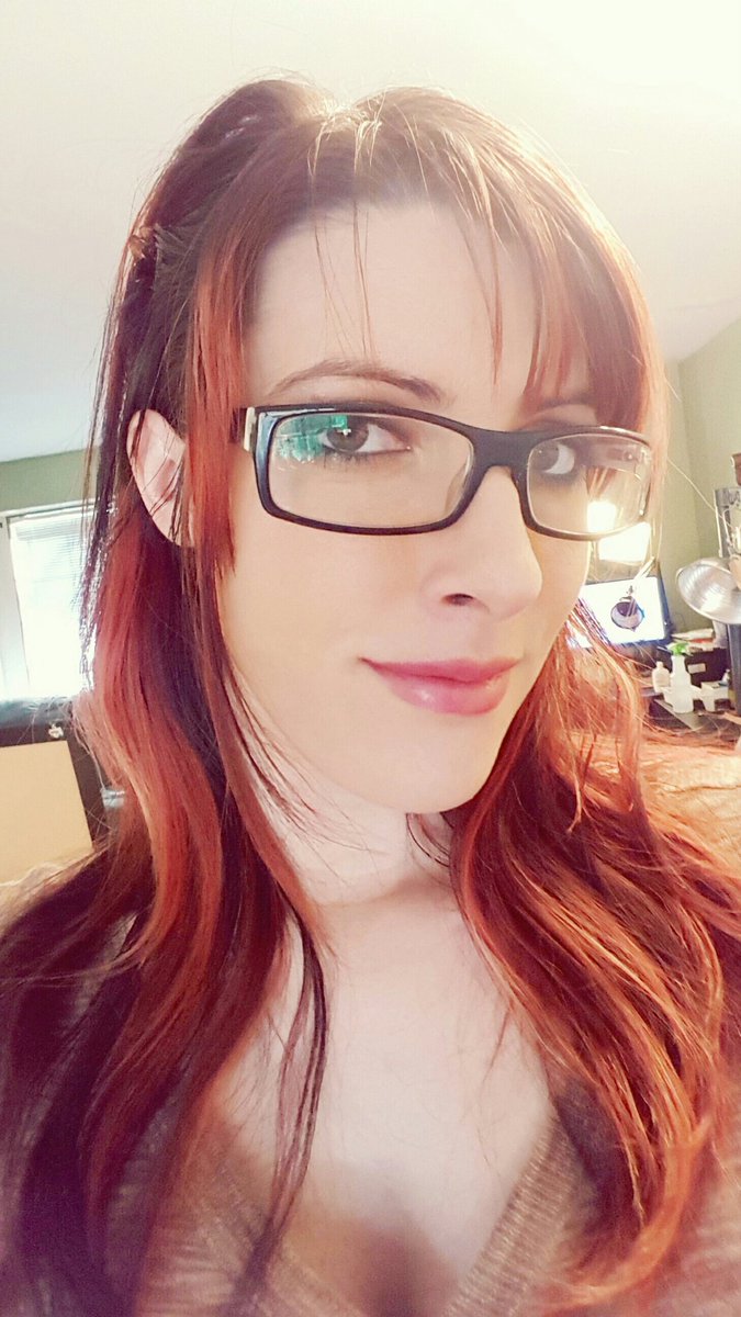 SoulBoundLeathr's tweet image. #leatherwork twitch.tv/suchikuchi @GirlsOfTwitch @collectiongamin @TwitchOnline @TwitchCreates @TwitchCreative