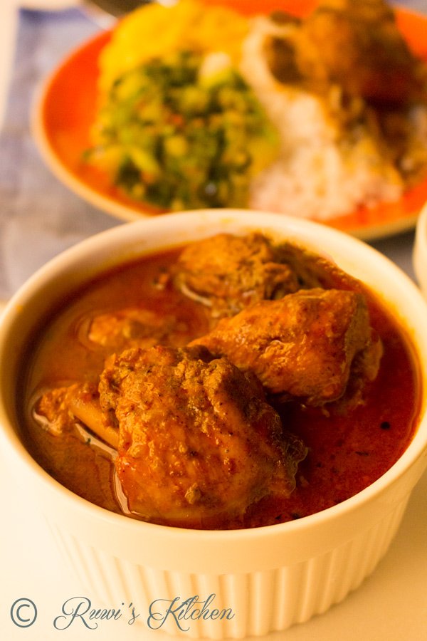 ruwiskitchen's tweet photo. Spicy and delicious Sri Lankan chicken curry https://t.co/nwFMYZ3bML