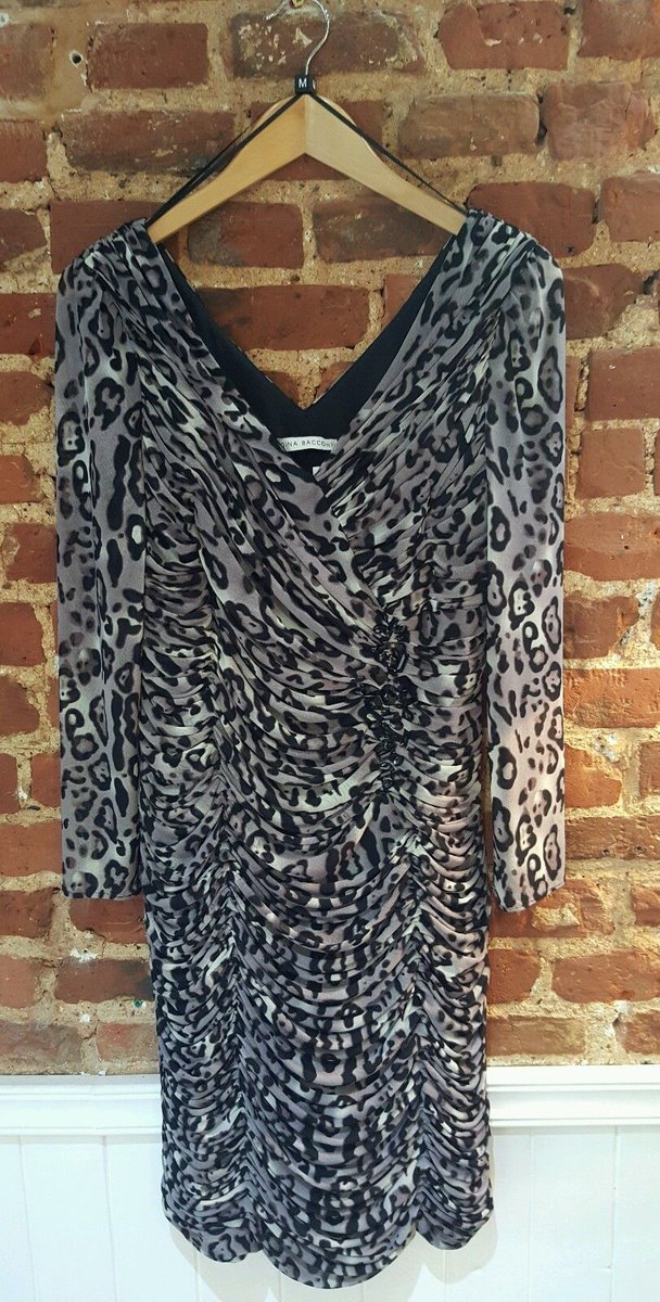 VGossipLavenham's tweet photo. Still time to shop for #ValentinesDay! You'll find these two gorgeous dresses &amp; more on our 'Shop Now' page! https://t.co/uywkxj8Jpd