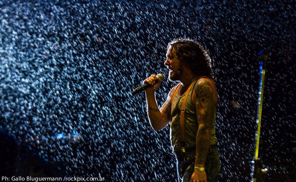 LaVela_Oficial's tweet photo. Mas fotos de @Cosquin_Rock!
@rock_pix #LaVela20Años #EraseTour https://t.co/F2XdgL5wER