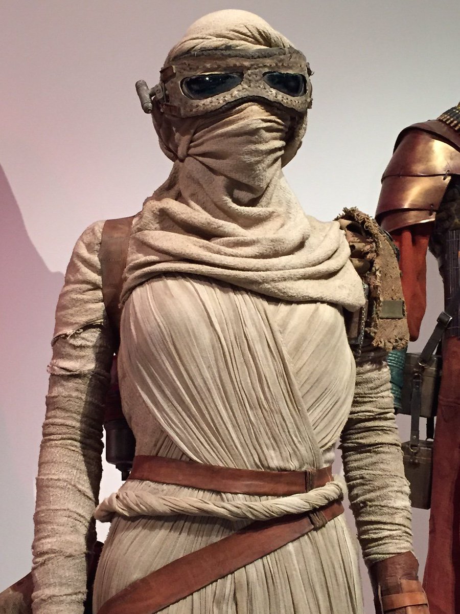 Opening TODAY: <a href="/FIDMMuseum/">FIDM Museum</a>'s Film Costume Design exhibit ft. #StarWars and many others!
tyrannyofstyle.com/24th-art-motio…