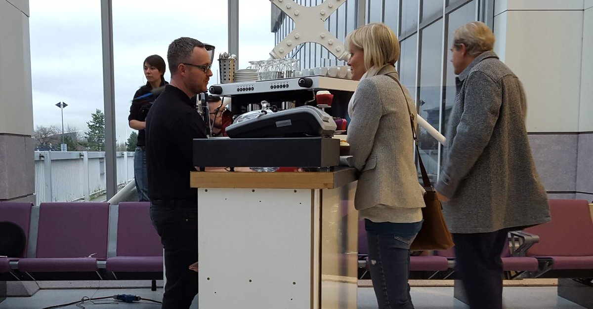 Bean_machines's tweet image. Brilliant snap shot of our sales manager @jamrules in action with the @Sanremouk Zoe on the set of #coldfeet