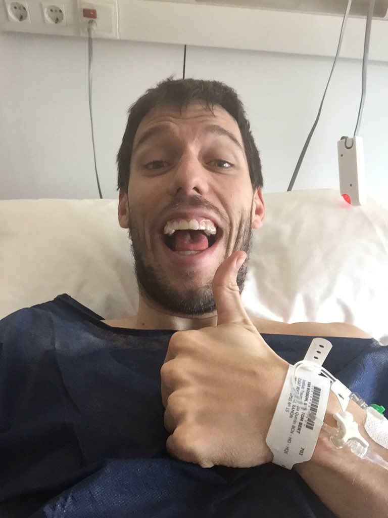 SamyV09's tweet photo. Surgery went well! Waiting for some food now because I'm starving! Thanks for all the messages!! https://t.co/WnmUmAMQMN