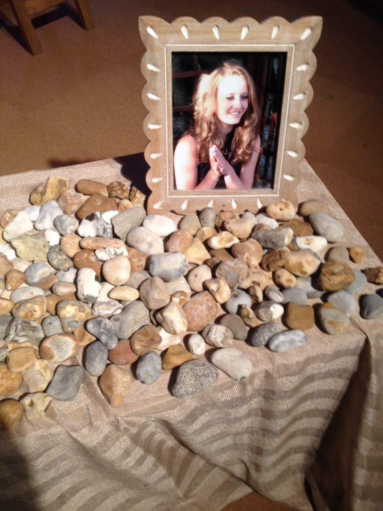 dankadir's tweet image. #beautifuljess