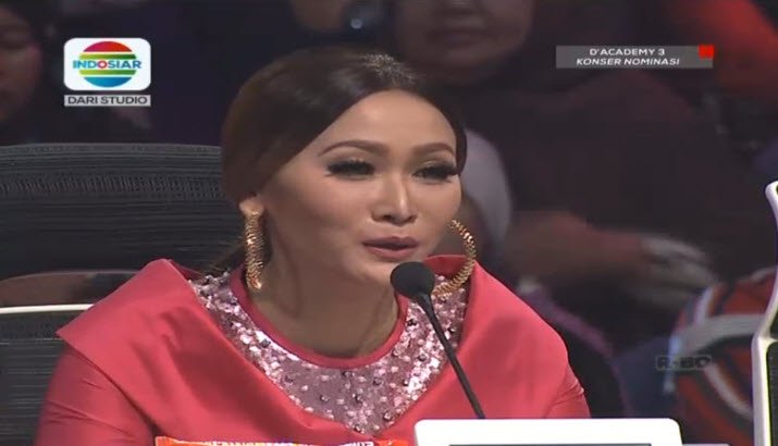 Dinamika <a href="/DA3_Hayati/">Nurhayati</a> harus enak tidak hanya kencang komentar dari Bunda <a href="/daratista_inul/">Inul Daratista</a>. #DAcademy3