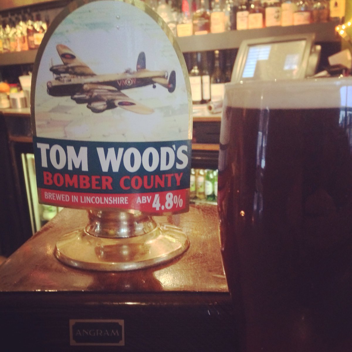 nine bar tweet media