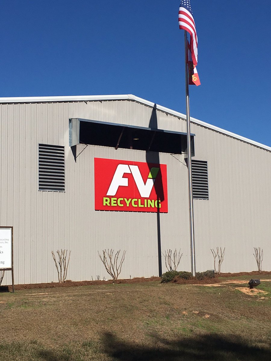 FVRecycling's tweet photo. FV Recycling is going up on a Tuesday! Like and share our new signage with all of your friends. https://t.co/uzjoA780RH