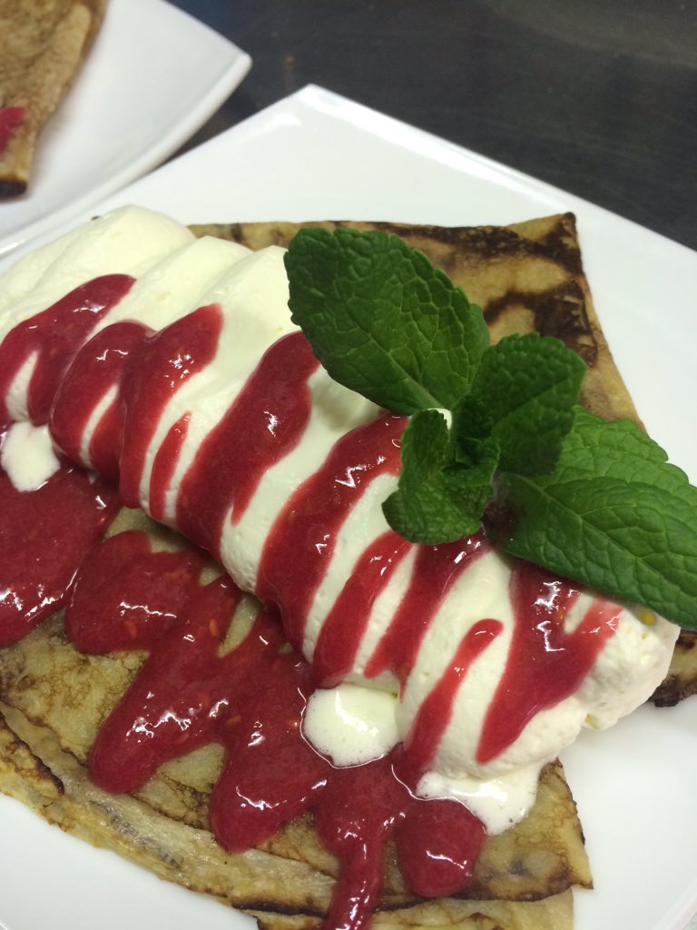 riversideskibb's tweet photo. Raspberry &amp; Chantilly Cream Pancake #MardiGras #PancakeTuesday #sweet #treat #goodfood #slowfood #WildAtlanticWay https://t.co/D4NwZD3Vwz