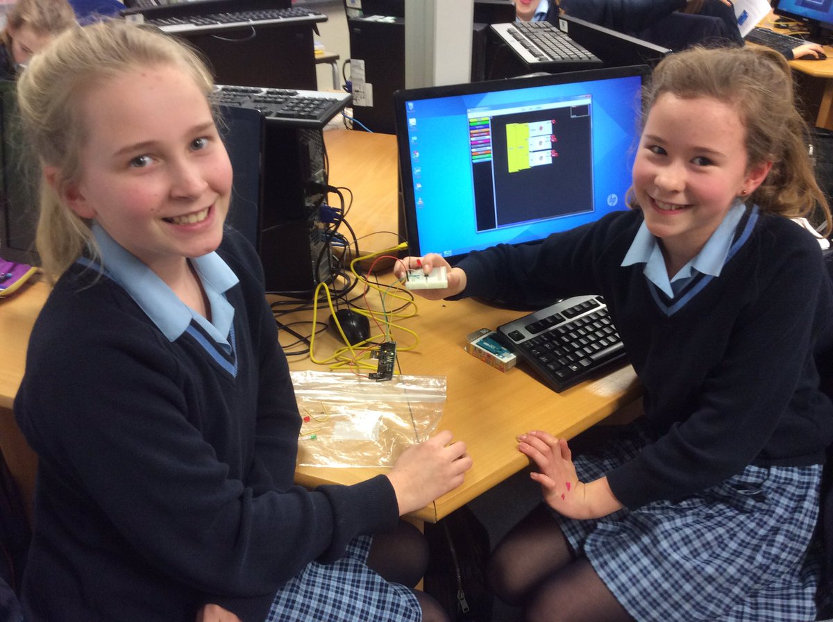 CHSComputerSci's tweet photo. Year 7 have been getting to grips with the @arduino ready for their @CHSSTEM Mission to Mars challenge https://t.co/WUPy5y0i4B