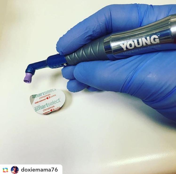 Young_Dental's tweet photo. Our Hygiene Handpiece, Vera #prophyangle and SmartSelect #prophypaste all at work! #youngdental https://t.co/BE4sJeFcp0