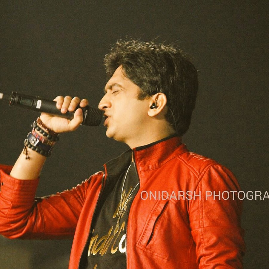 DNaik1992's tweet photo. #Rockstar @amey_ameyjwagh #rockingperformance #saddahaq at #3drockconcert
PC: Darshan Naik
ONIDARSH PHOTOGRAPHY📷 https://t.co/waO6Hoyipi