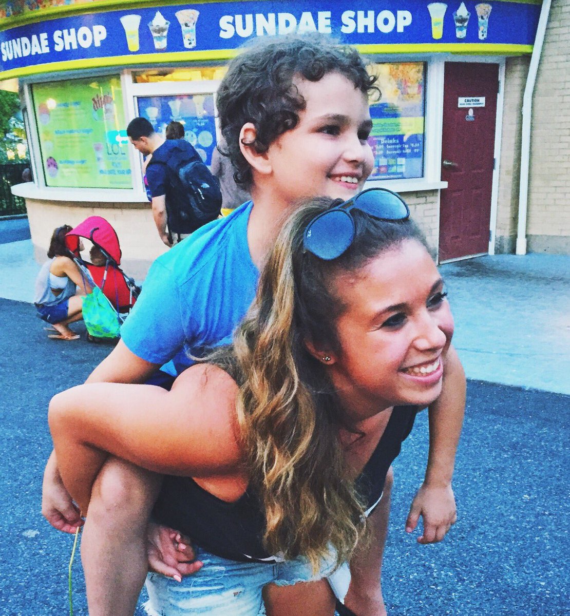 JLHymzz's tweet photo. I THON for Gavin because this is his last week of treatment!!🎉🎉 #Adpi #PennStatePanhellenic #WhyWeTHON https://t.co/r2KWsYAujk