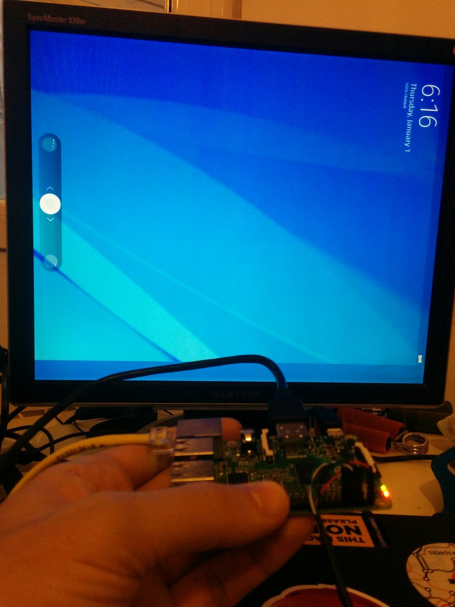Longor's tweet image. #FirefoxOS is not dead ;) Is running on #RPI2 with Hardware Rendering indeed! Need some more work though...
